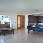 Issabella Marbella