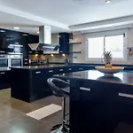 Issabella *
