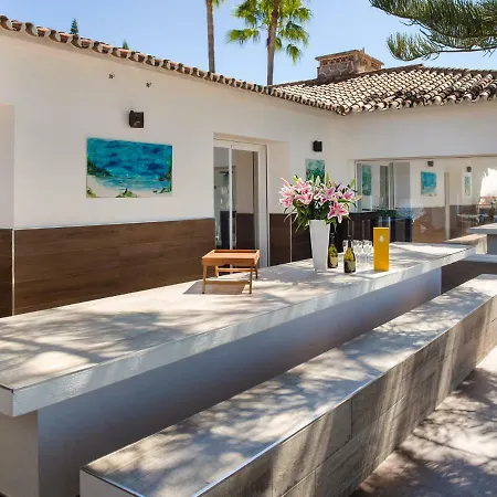 Issabella * Marbella